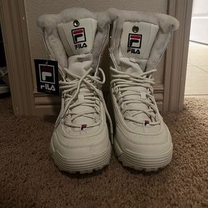 NEW WITH TAGS Brand new never been worn white Fila boots Size 9